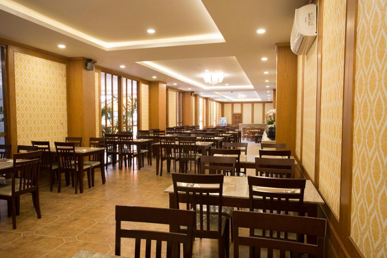 J&Y Hotel Latphrao 35 Bangkok Exterior foto